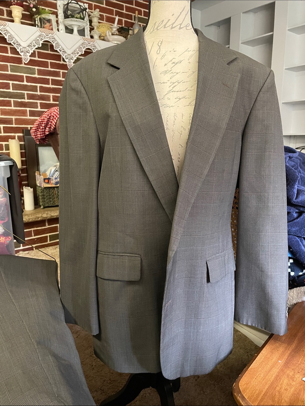 Haggar Men's Gray Windowpane Two-Piece Suit Blazer